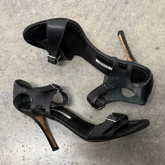 Manolo Blahnik Black Leather Heels - Picture 2 of 5